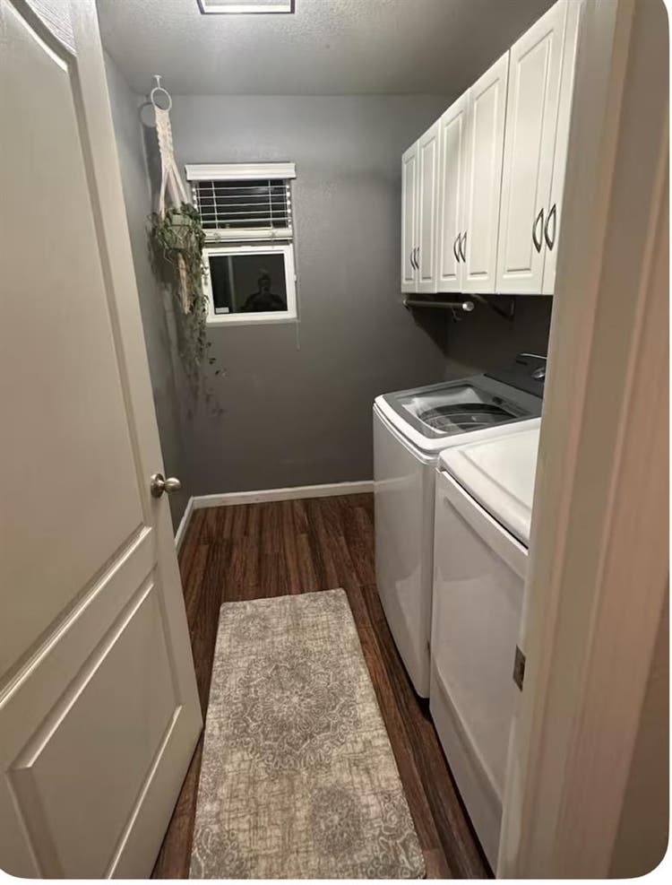 Room in a Cozy Home In South Reno