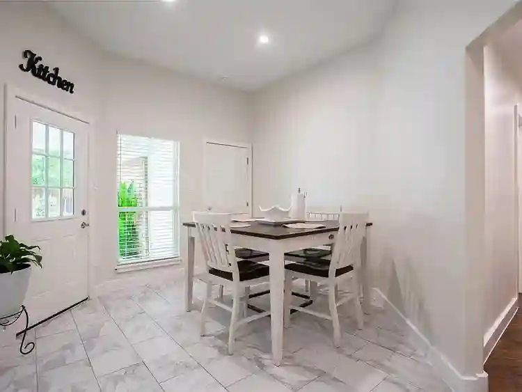 ✨
Room For Rent in Las Colinas ✨