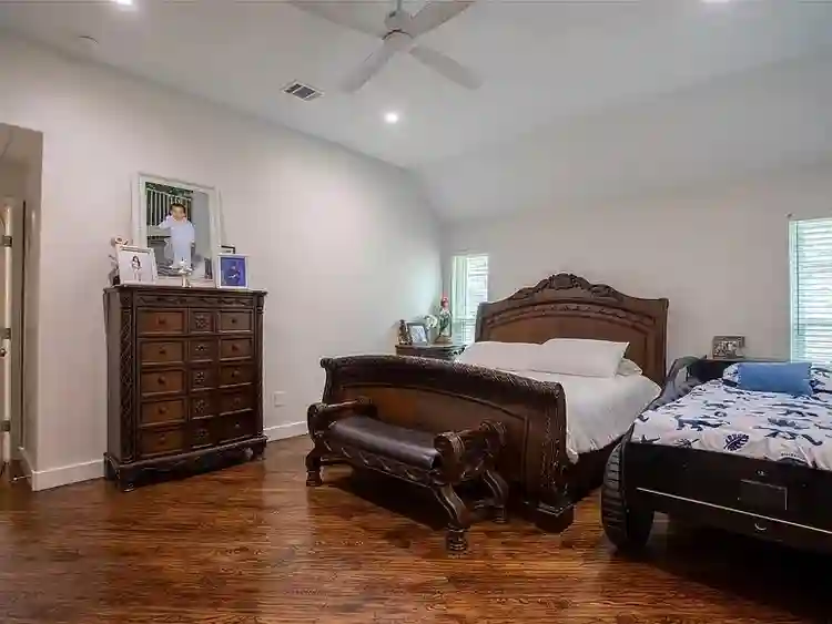 ✨
Room For Rent in Las Colinas ✨