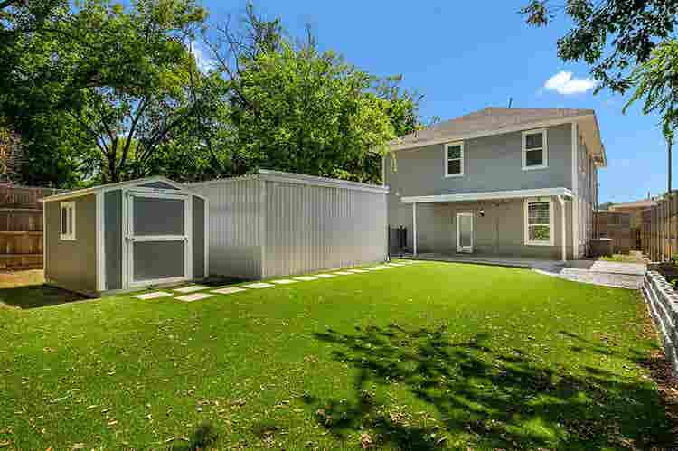 1 BR in Dallas