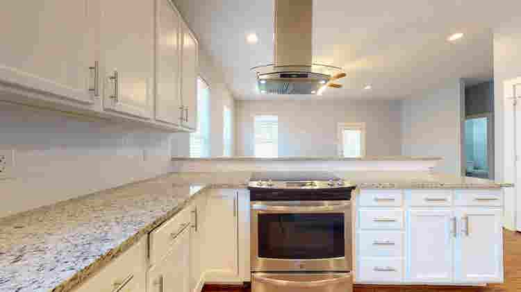 1 BR in Dallas