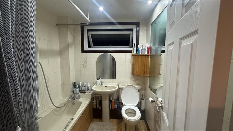 Rooms Available for Rent at Sk