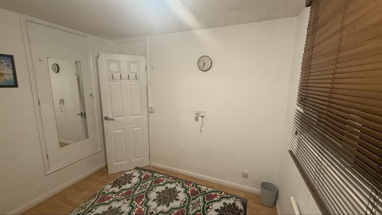 Rooms Available for Rent at Sk