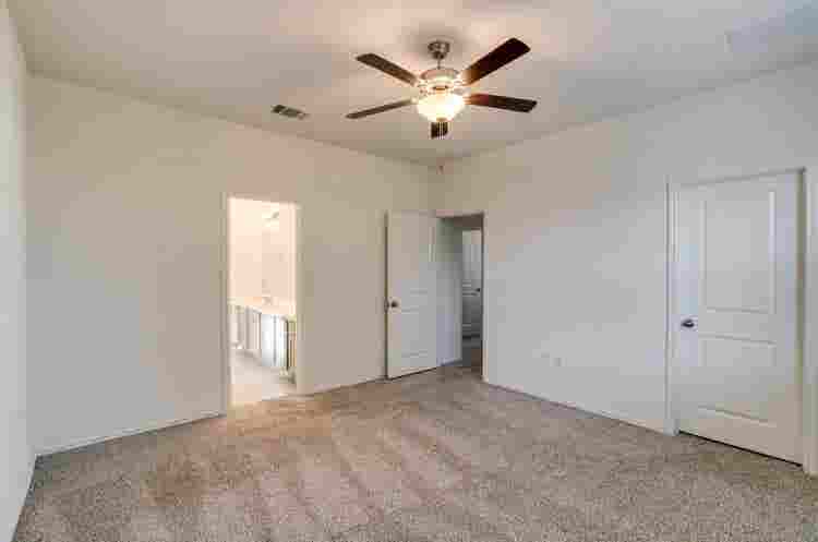 Austin, TX  Baths 4 Rent!