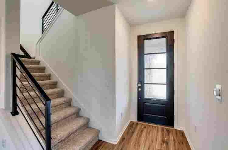 Austin, TX  Baths 4 Rent!
