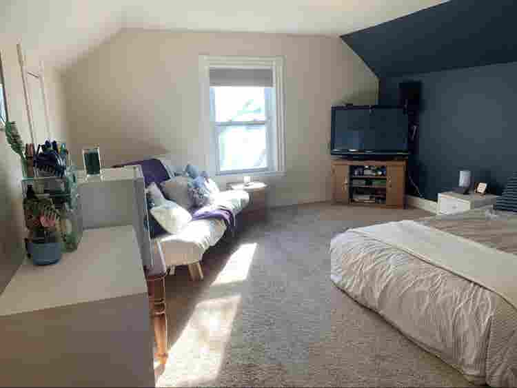3rd Floor bedroom and office!