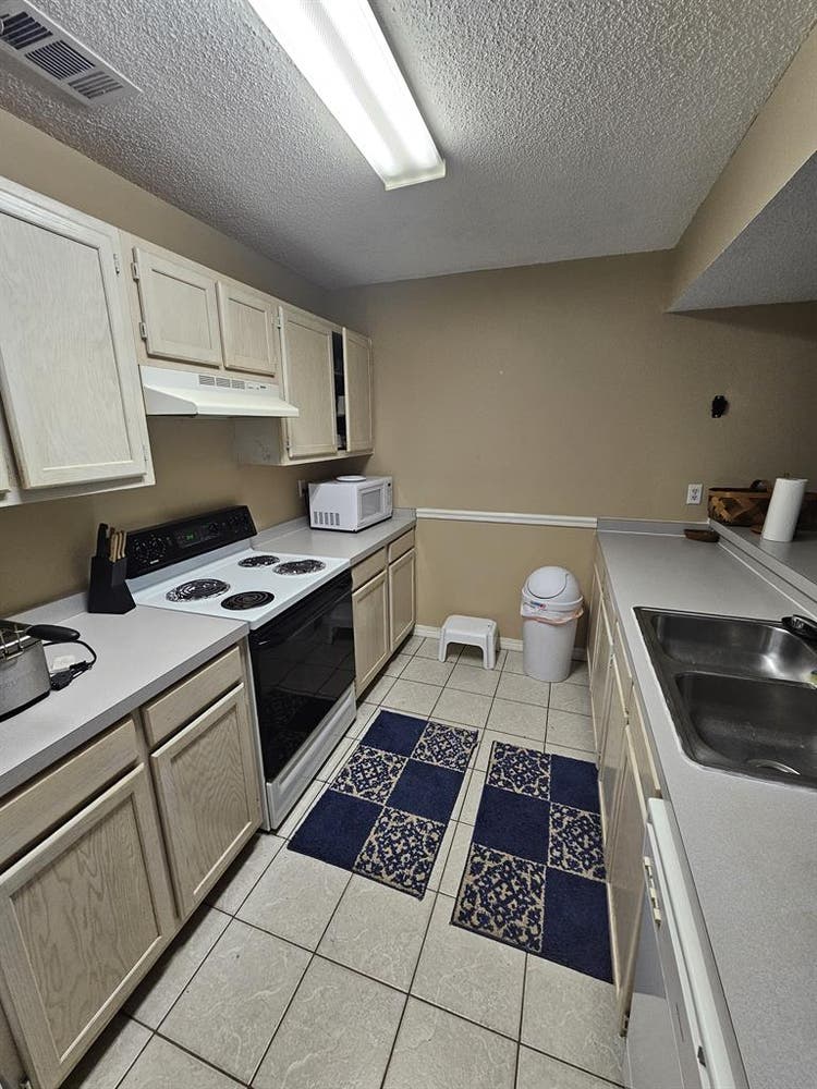 /mo Room for rent in Fort Walton