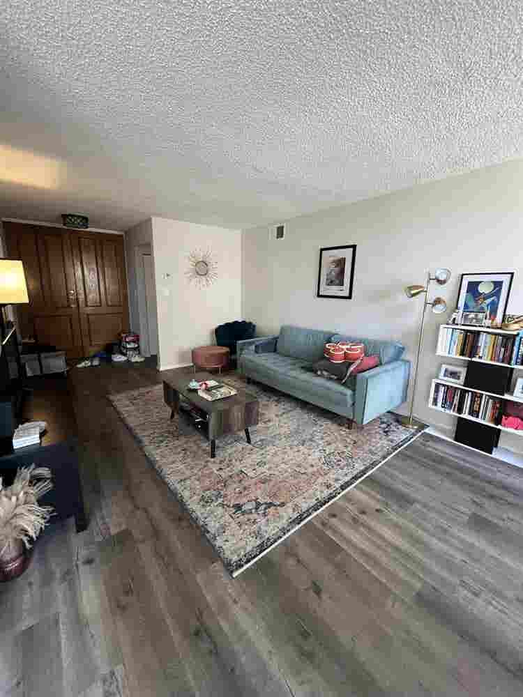 Sublet Sept 
in Hollywood, CA