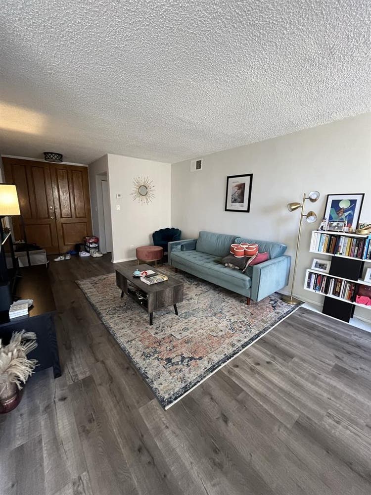 Sublet Sept
in Hollywood, CA