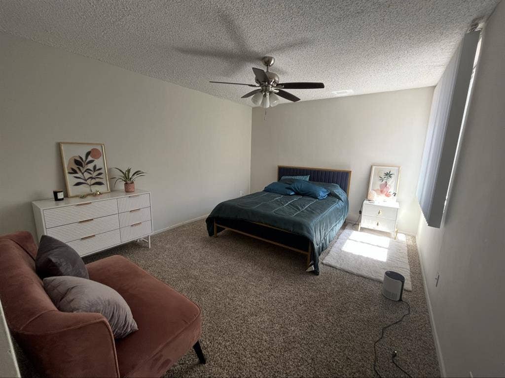 Sublet Sept
in Hollywood, CA