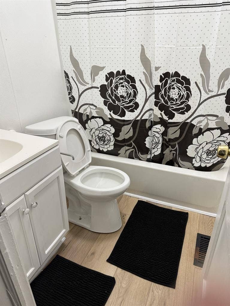 Macon Gem room for rent