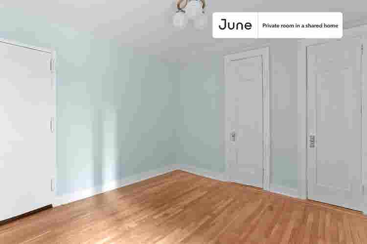 2 BR in New York City