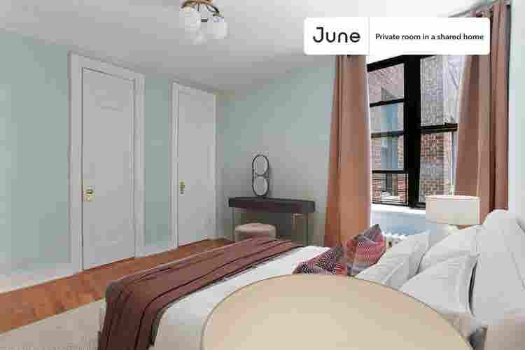 2 BR in New York City