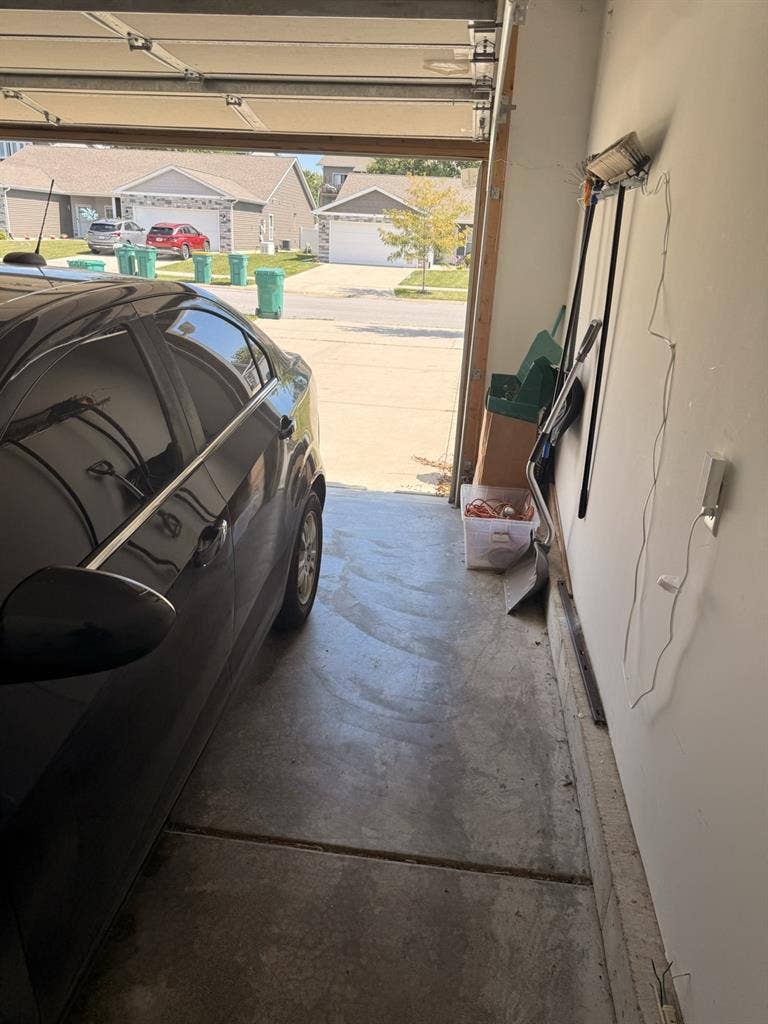 Two rooms available $ maximum