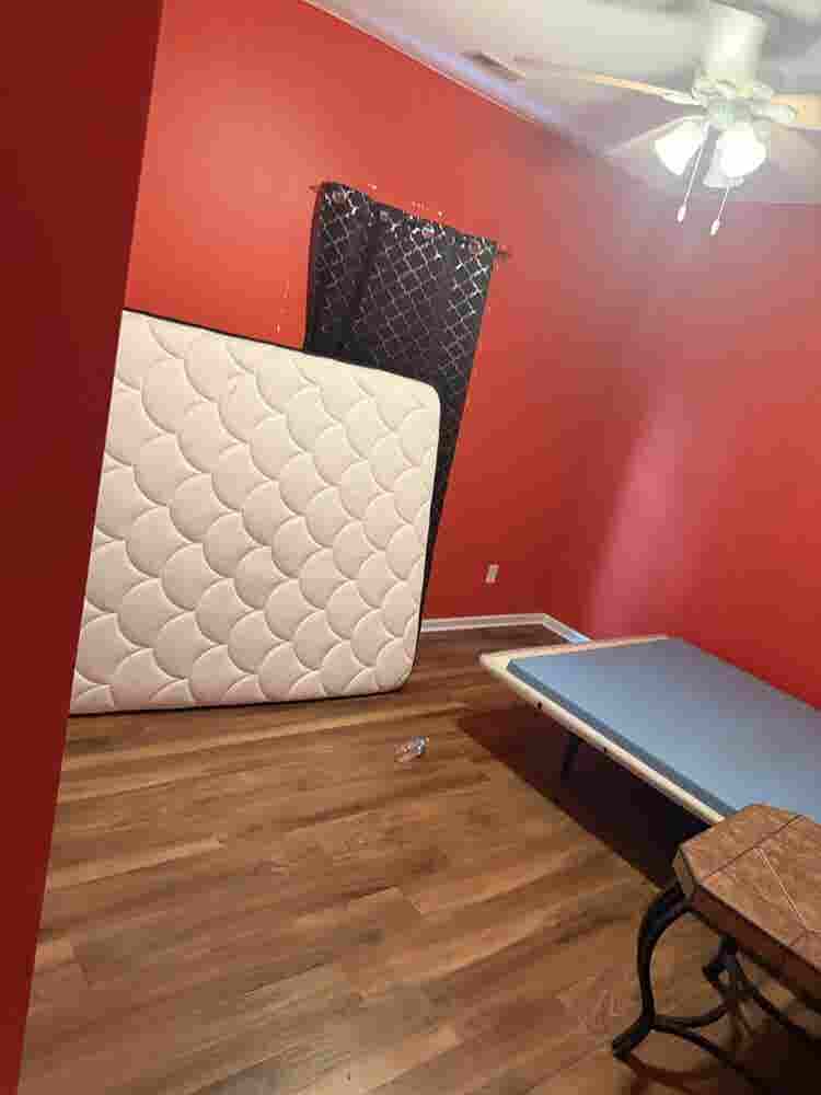 Two rooms available $ maximum