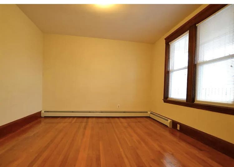 OPEN ROOM TO RENT (NEED 3RD ROOMIE)