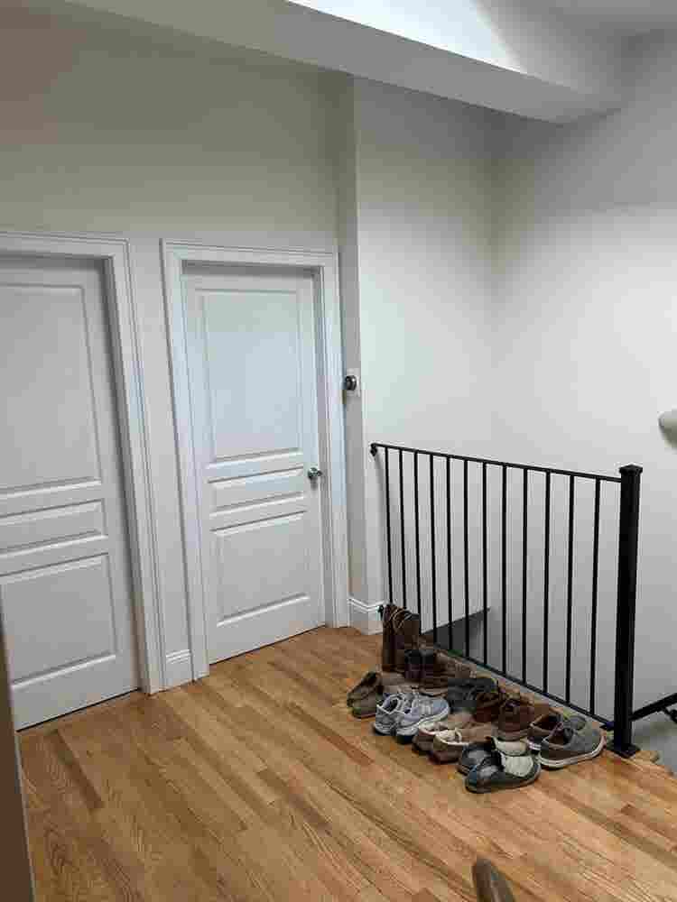 South
hie apartment