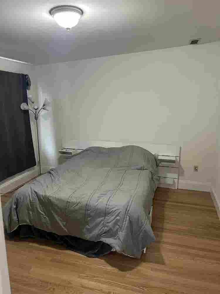 South
hie apartment