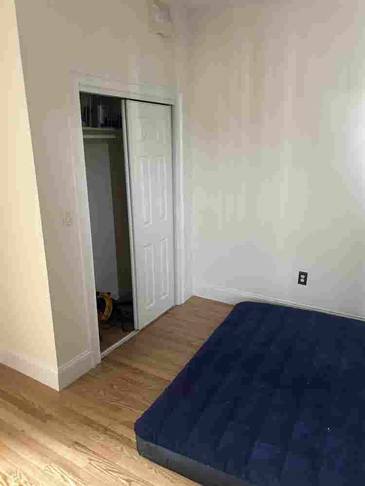 South
hie apartment