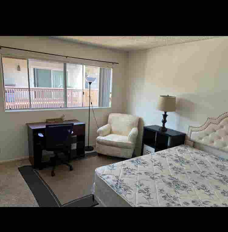 PRIVATE BED & BATH IN CULVER CITY