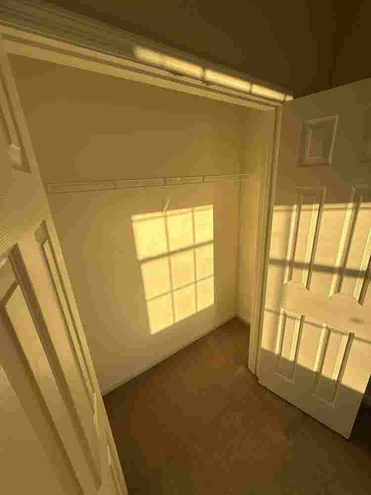 Beautiful room w Private Bathroom