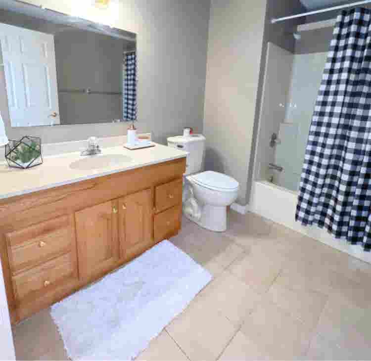 LOok Private sweet  with hottub!