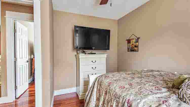 New Listing!