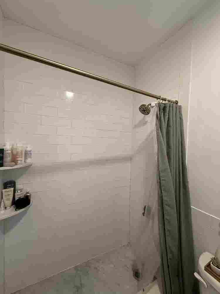 Queen-Size BR in renovated apt