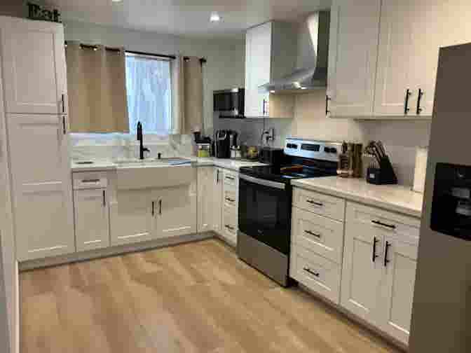 Room available in Bonita!