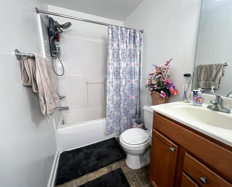 January Rent Free – Squire Hill
