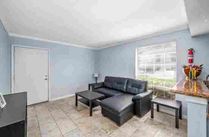 Studio Apartment for Lease Takeover