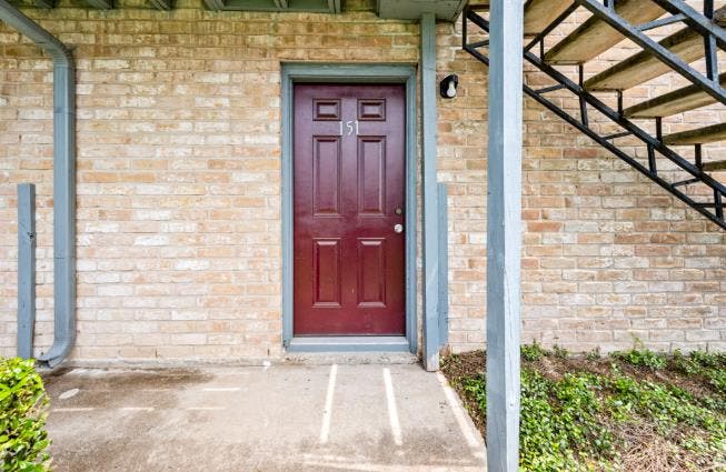 Studio Apartment for Lease Takeover