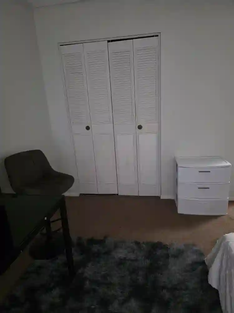 Room for rent in family Home