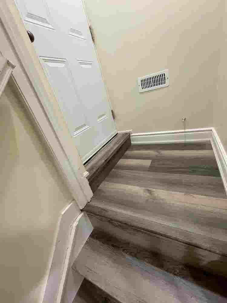 1 Bed+Den Basement for rent