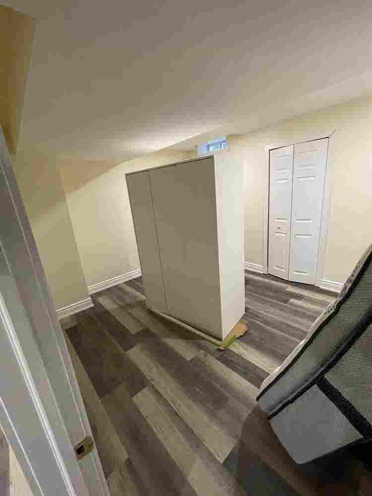 1 Bed+Den Basement for rent