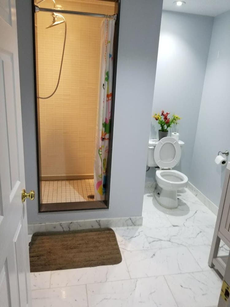 1 Bed+Den Basement for rent