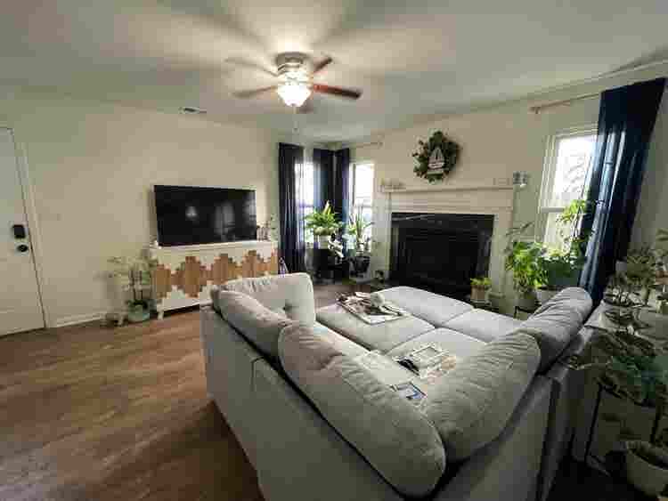 Large bedroom with bathroom