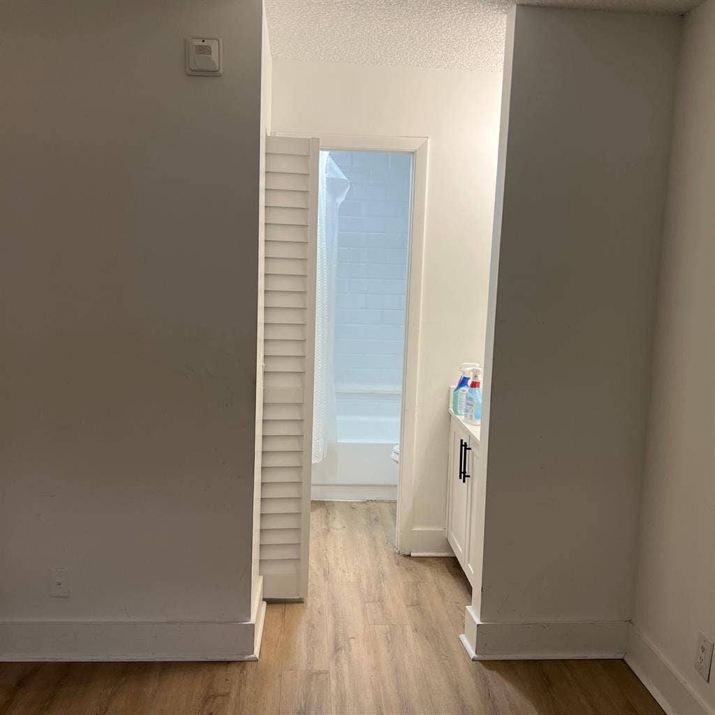 Roommate to move in asap