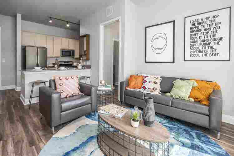 bath Rent (lease takeover)