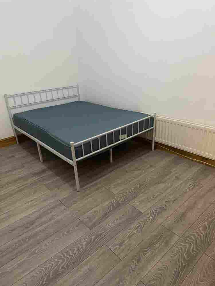 Double bedroom text