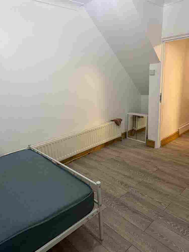 Double bedroom text