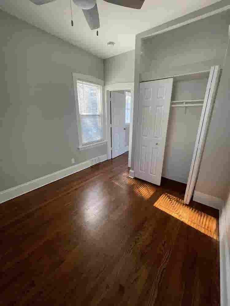 3rd room in Irving park coach house