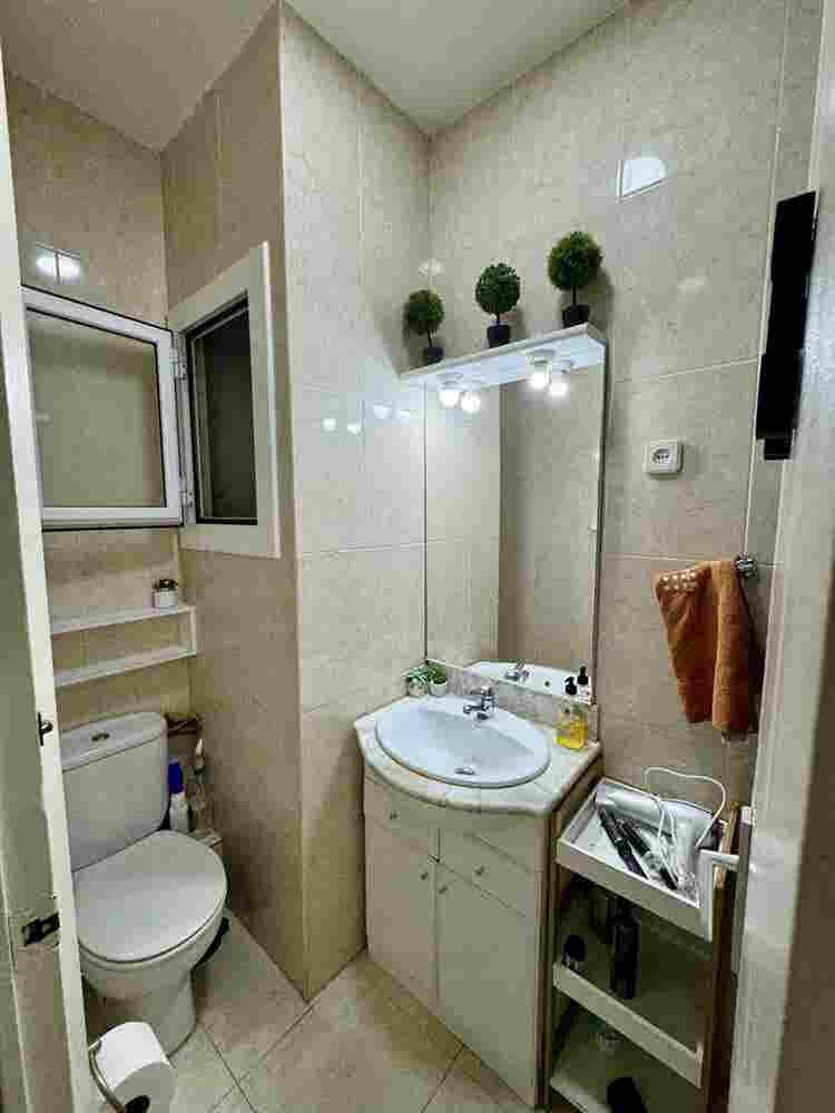 Habitación céntrica para chico.
