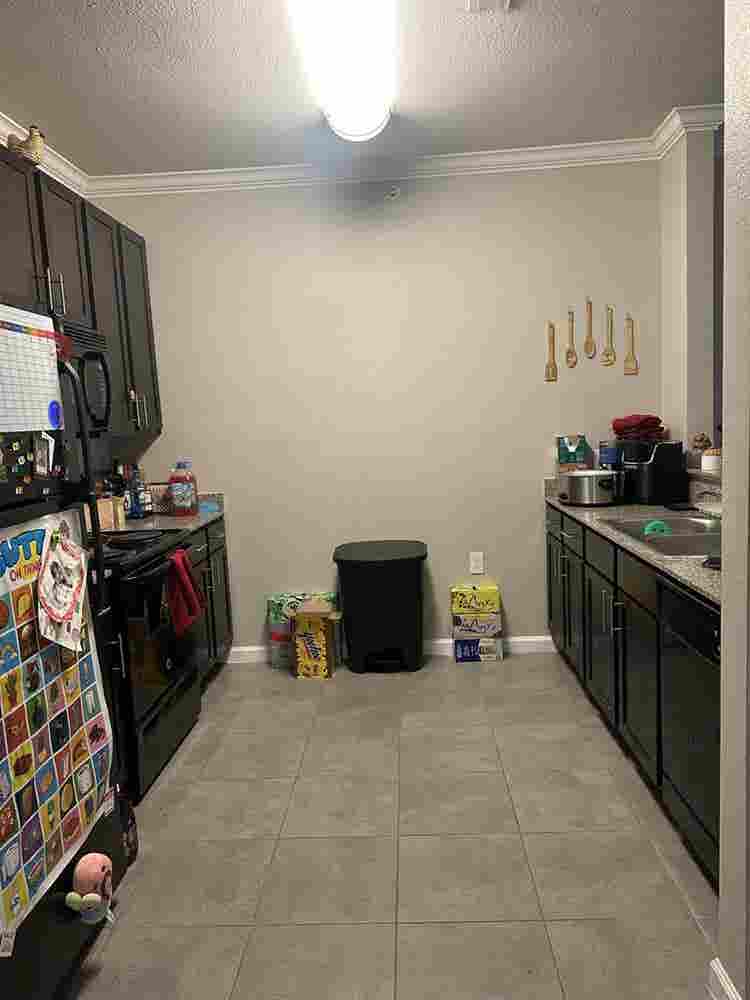 ROOM FOR RENT ASAP!