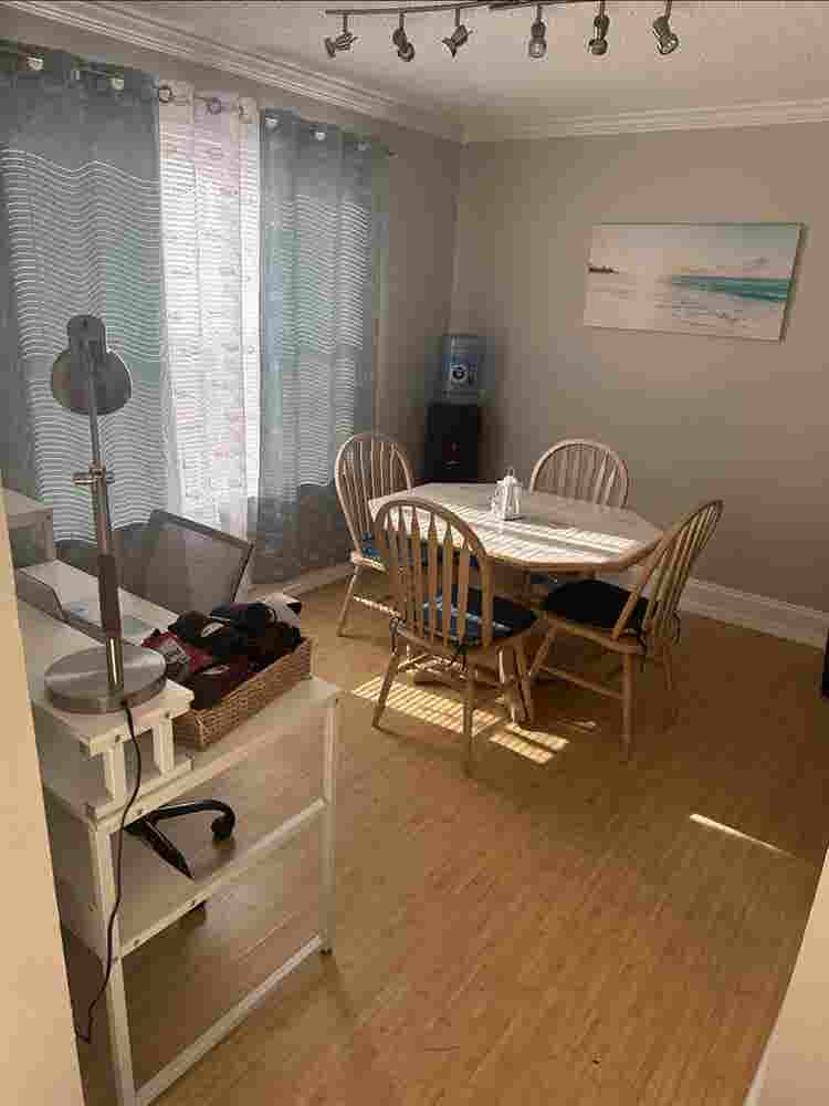 Condo 3 min walk from Jax Beach!