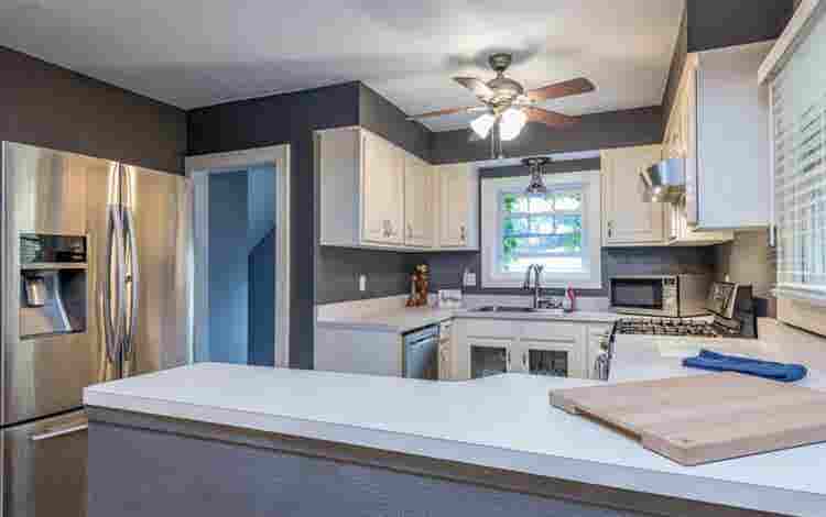 Master bedroom for rent