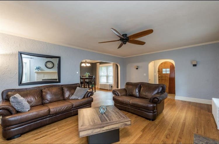 Master bedroom for rent