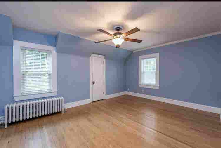 Master bedroom for rent