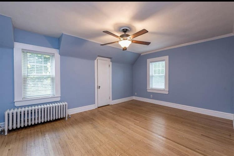Master bedroom for rent