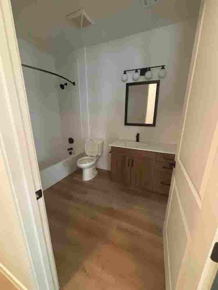 ✨ Lease Transfer Available✨